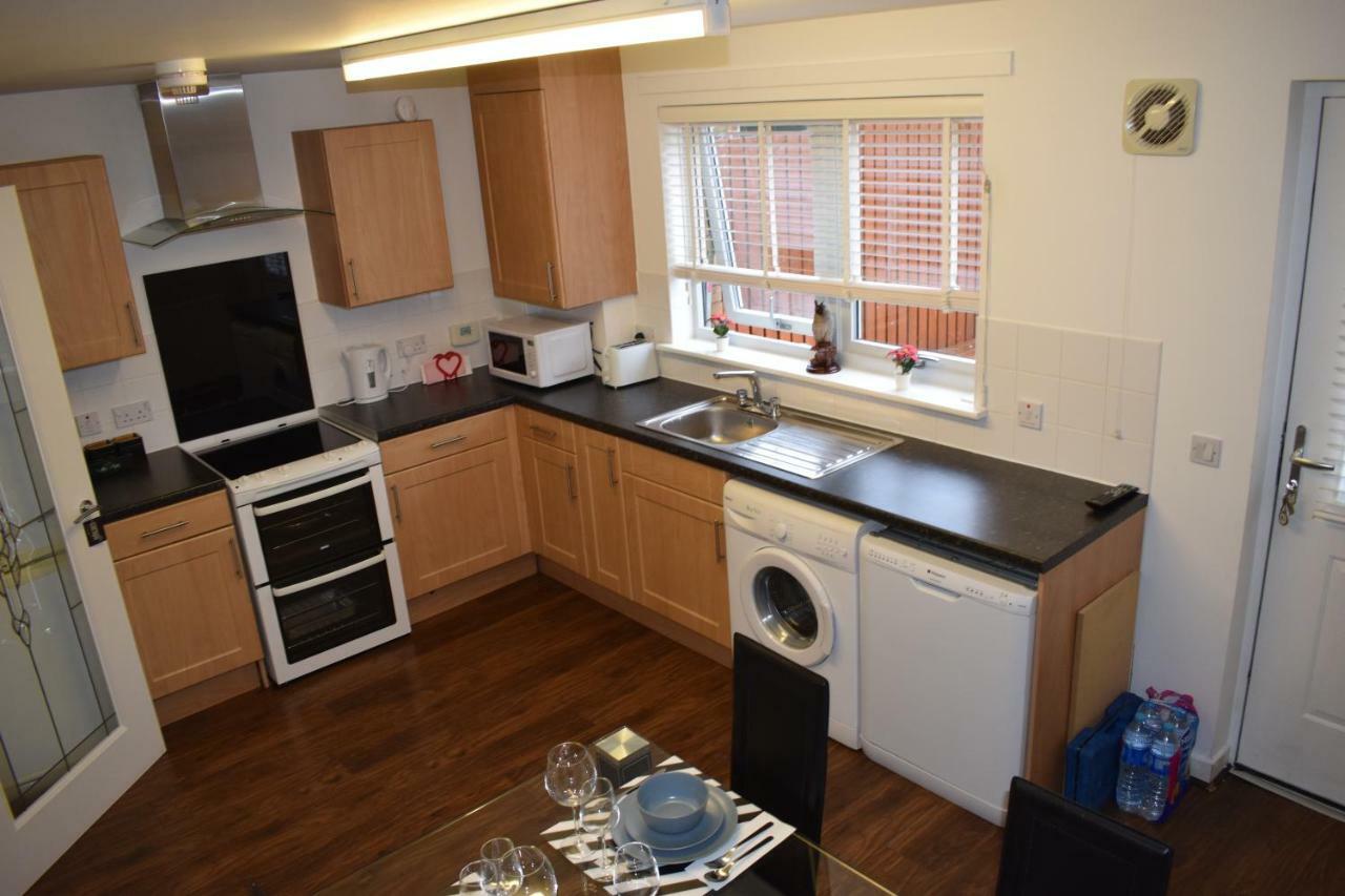 Silverburn New House With Free Parking And Nice Garden Glasgow Exterior photo